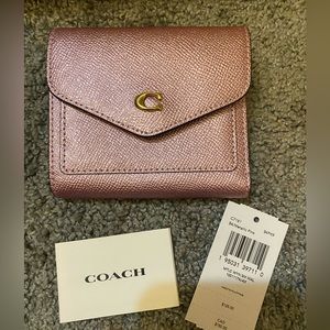 NEW COACH metallic wyn wallet